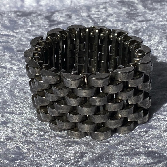 Avant Garde Paris Chunky Wide Linked Stretchy Silver Tone Bracelet - Picture 12 of 16